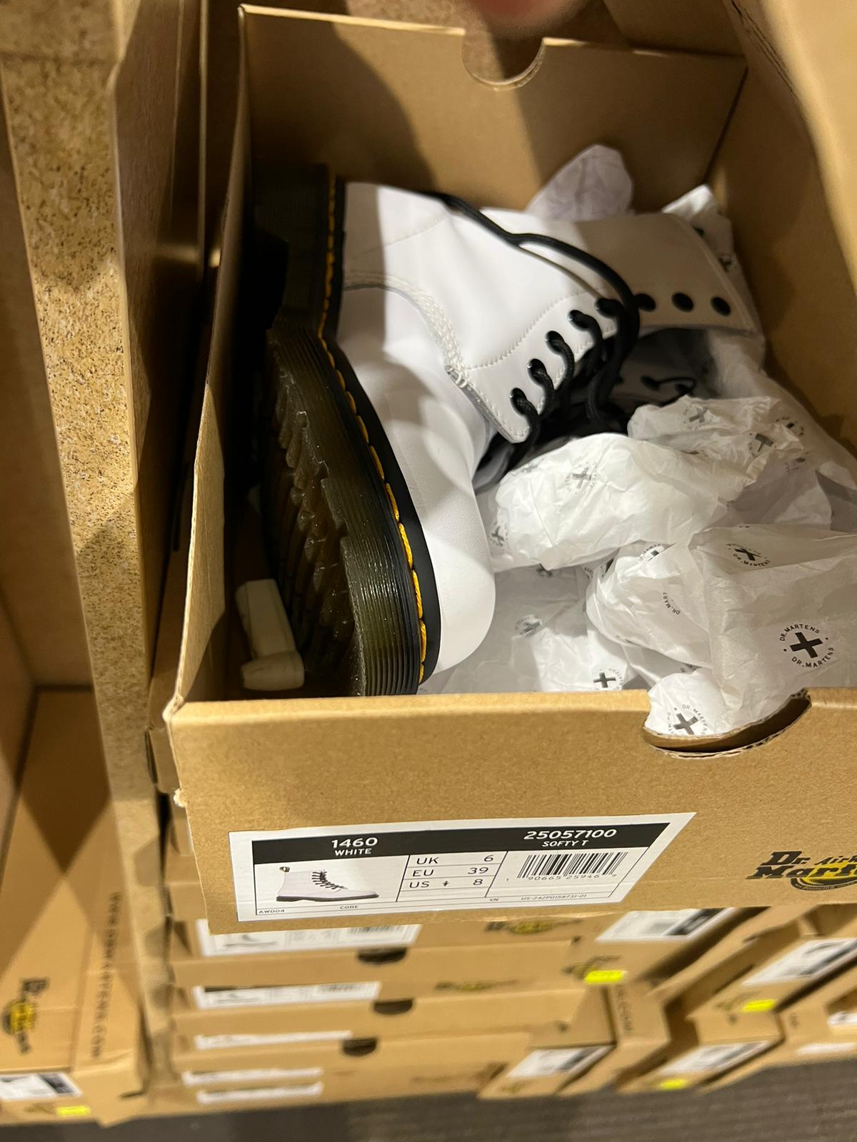DR. MARTENS BOOTS PALLETS Pallets Liquidation Worldwide